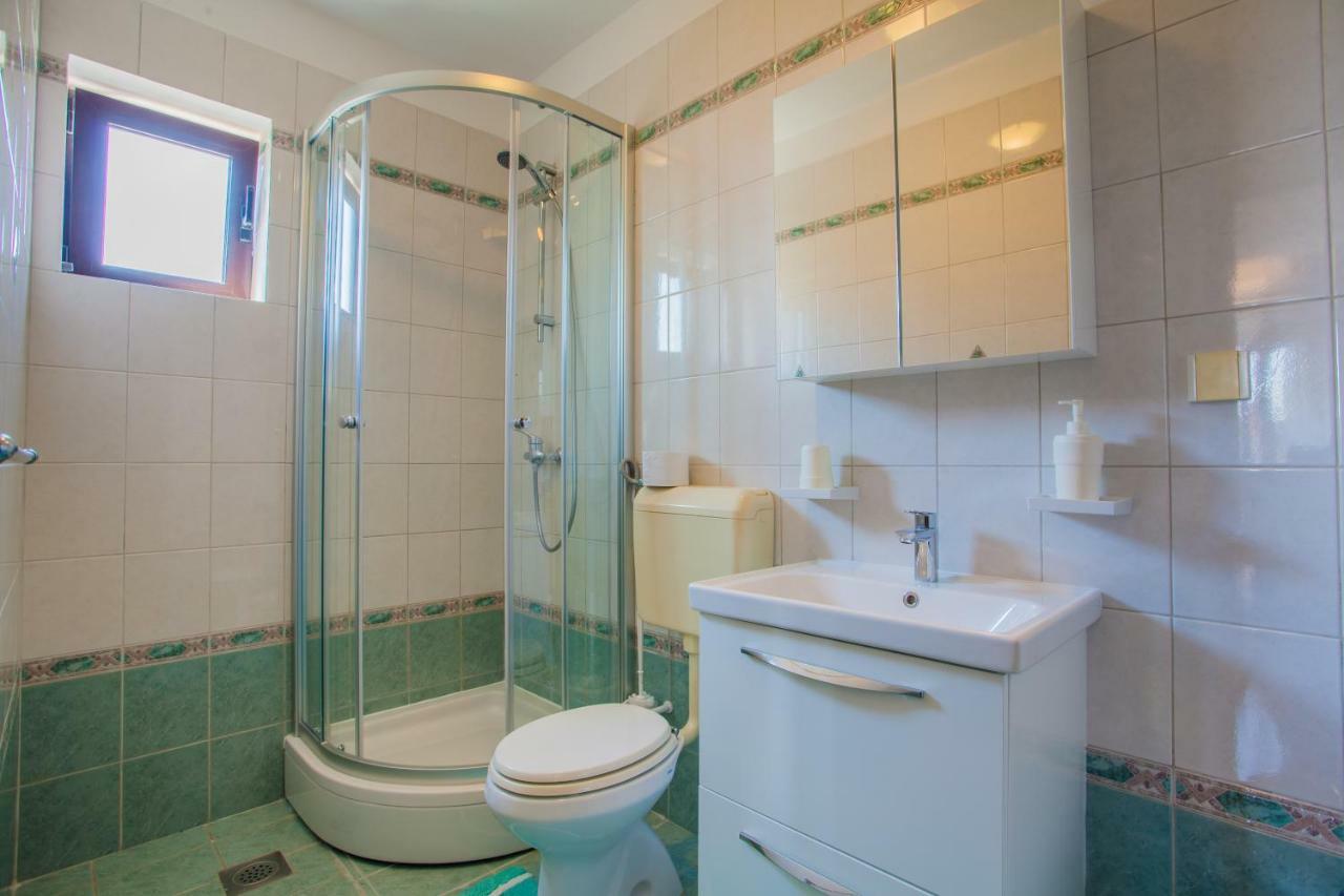 Guesthouse Maver Црес Экстерьер фото