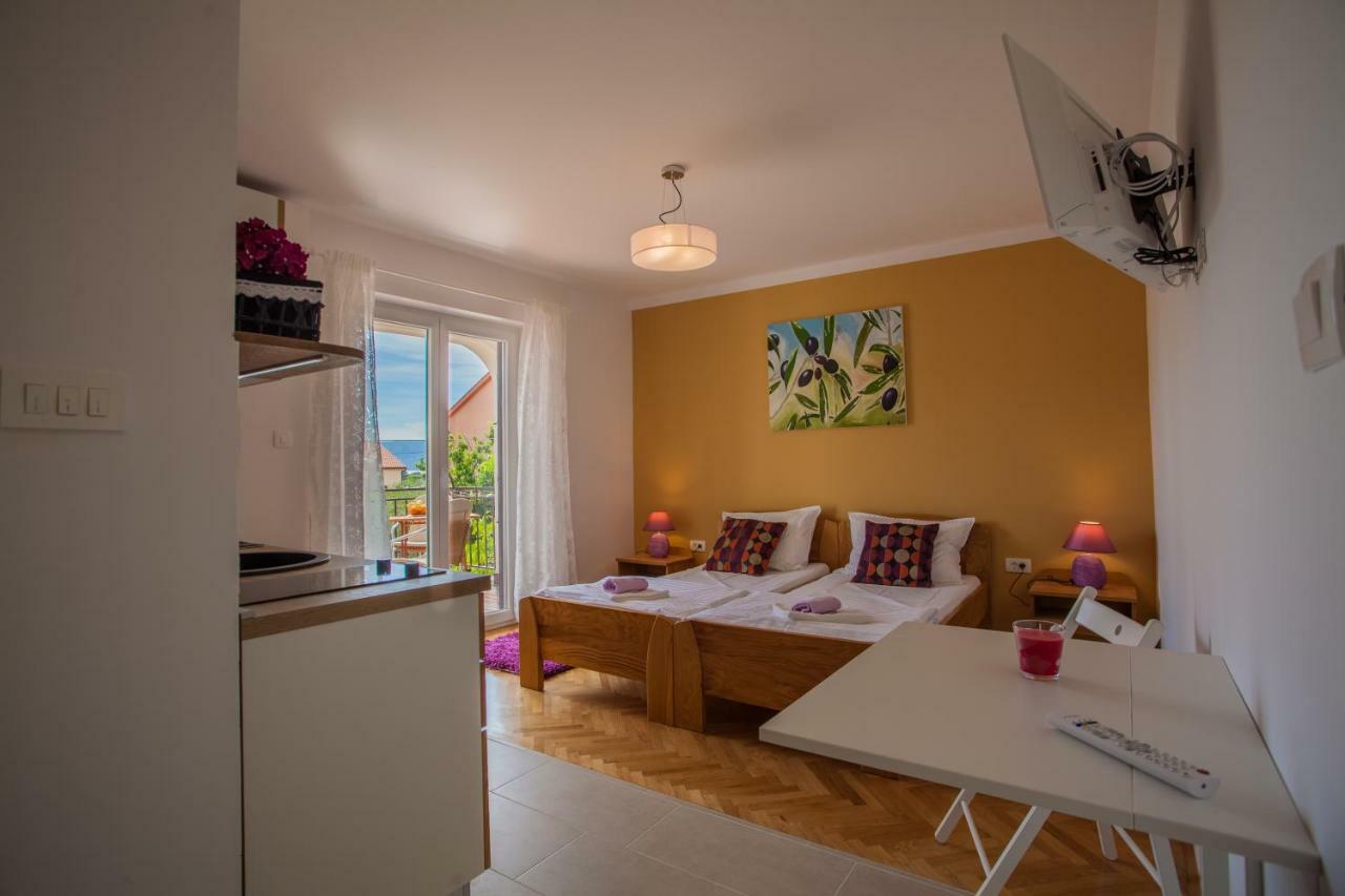 Guesthouse Maver Црес Экстерьер фото